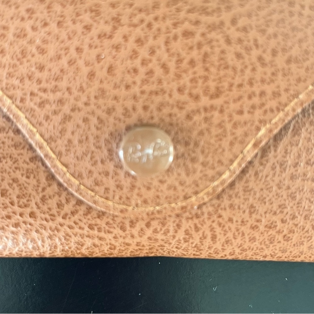 Ray-Ban Case - Picture 3 of 8
